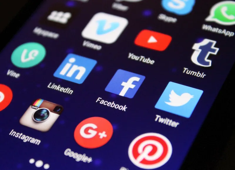 Applications de réseaux sociaux sur un écran de smartphone