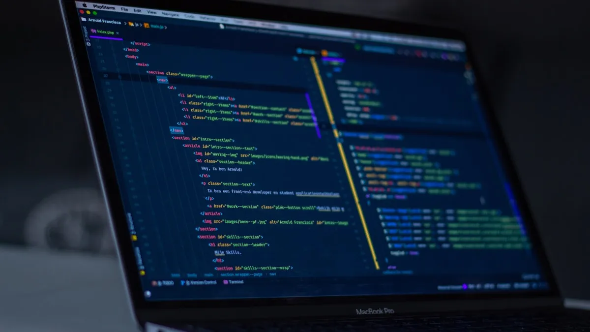 Illustration : WordPress vs site sur mesure : comparatif PME